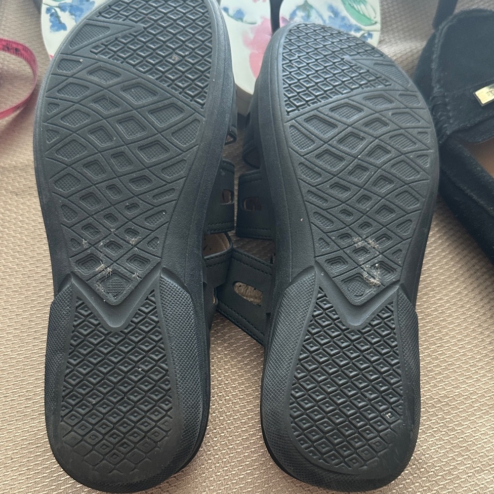 Taryn Rose Navy Women's Sandals - Picture 6 of 6